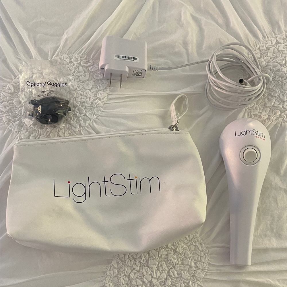 LightStim White LED Therapy Device for Acne